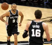 九博入口 -NBA常规赛赛程吃紧；曼联国际比赛日遗憾出局；管理层满意；赛季目标并未改变的简单介绍